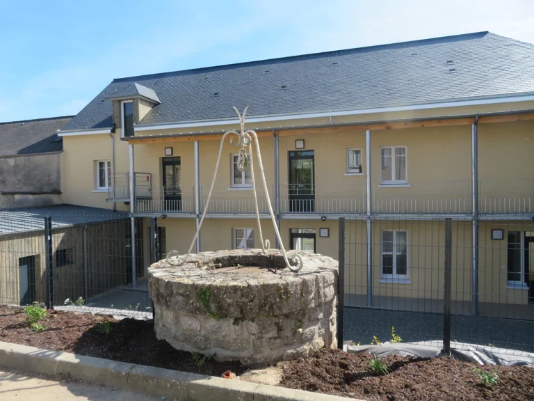 batiment-rehabilite-en-cinq-logements-a-bierne