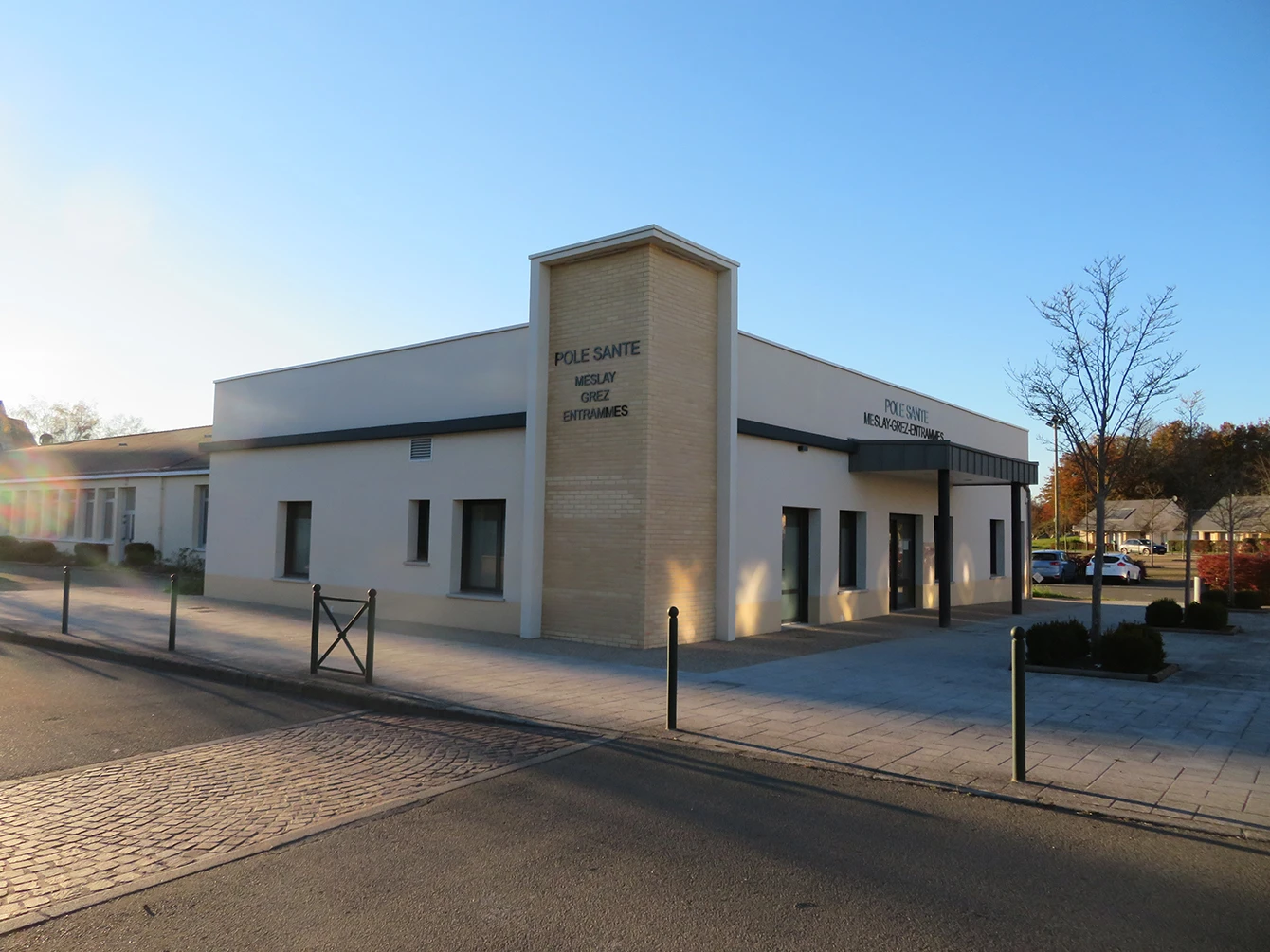 construction-maison-de-sante-plusieurs-professionnels-a-entrammes