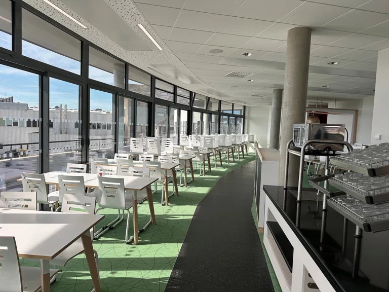 construction-restaurant-scolaire-lycee-haute-follis-coursive-int