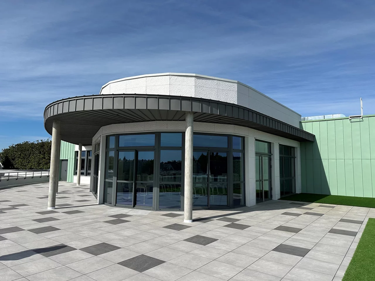 construction-restaurant-scolaire-lycee-haute-follis-mayenne-rotonde
