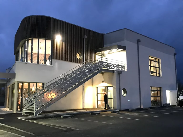 creation-restaurant-entreprise-beaucouze-facade