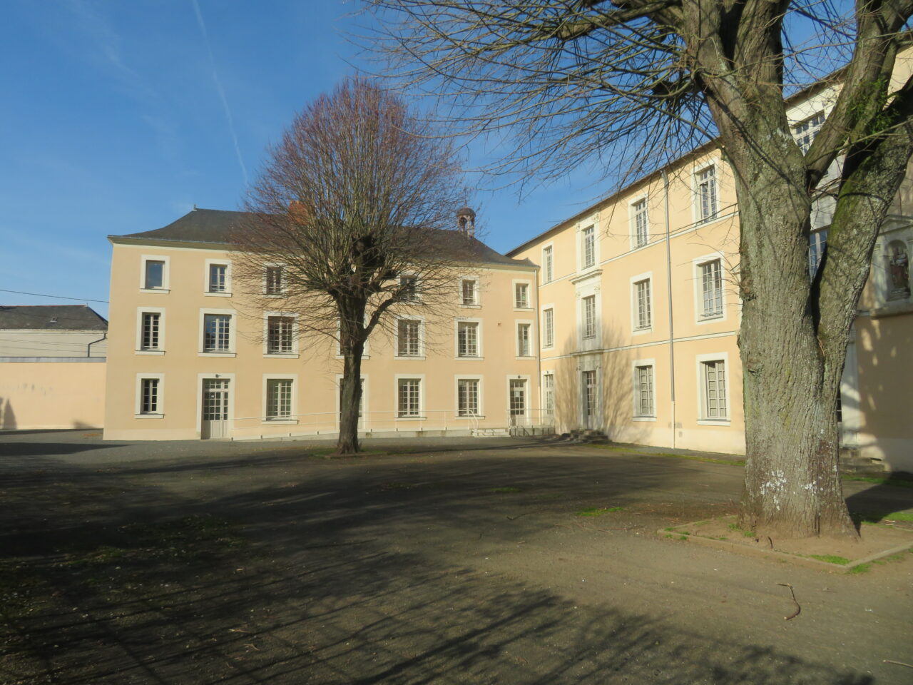 restructuration de léécole saine-ursule à Saumur